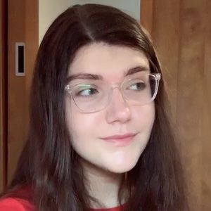 Meet your Posher, Avery